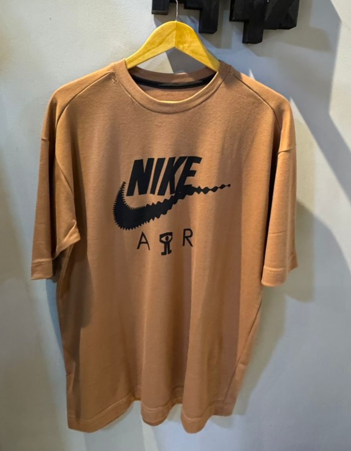 Oversized Nike 