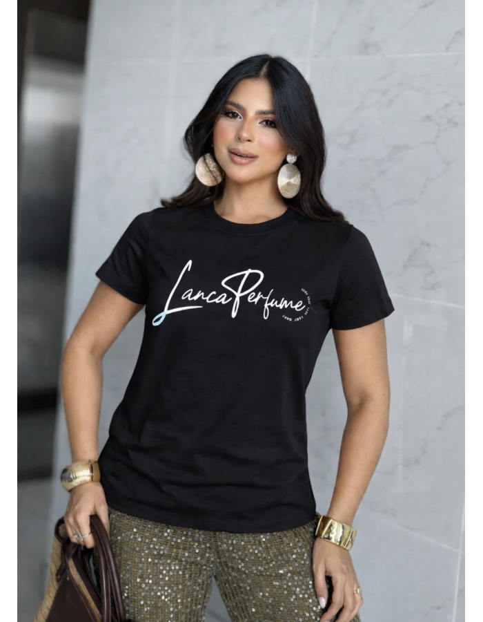T-shirt lança perfume