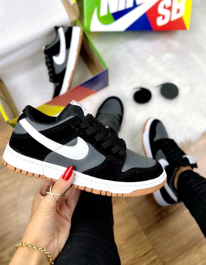NIKE SB TRICOLOR