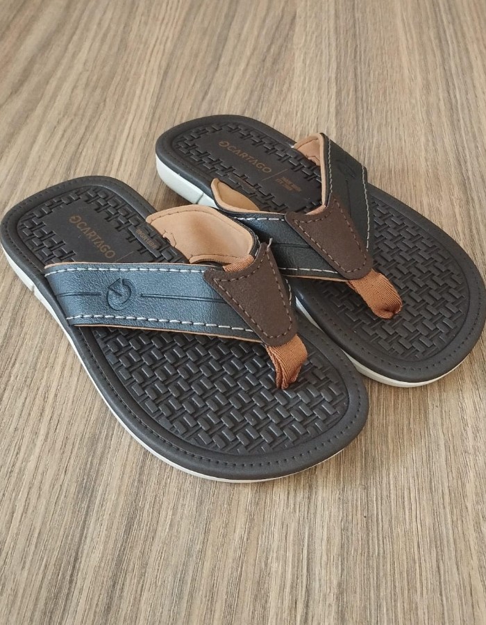 Chinelo Cartago 