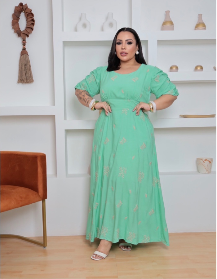 VESTIDO PLUS BORBADO