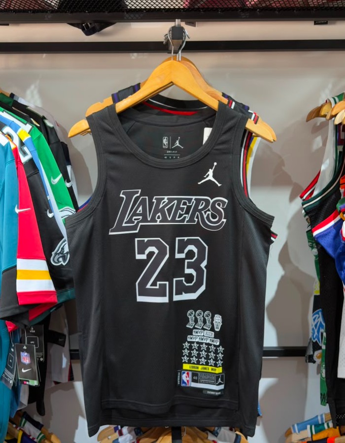 LOS ANGELES LAKERS MVP - 23 EDIÇÃO SPECIAL MVP