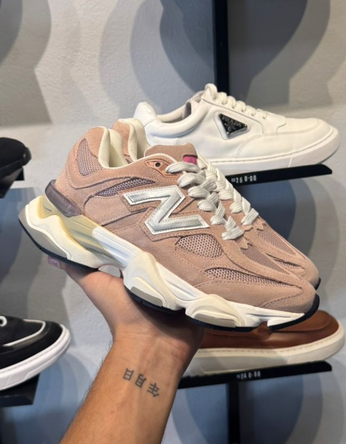 New Balance 9060 Rosa 