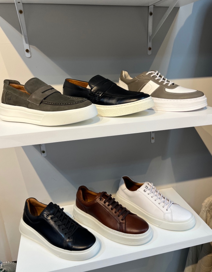 Tênis e sapatos 