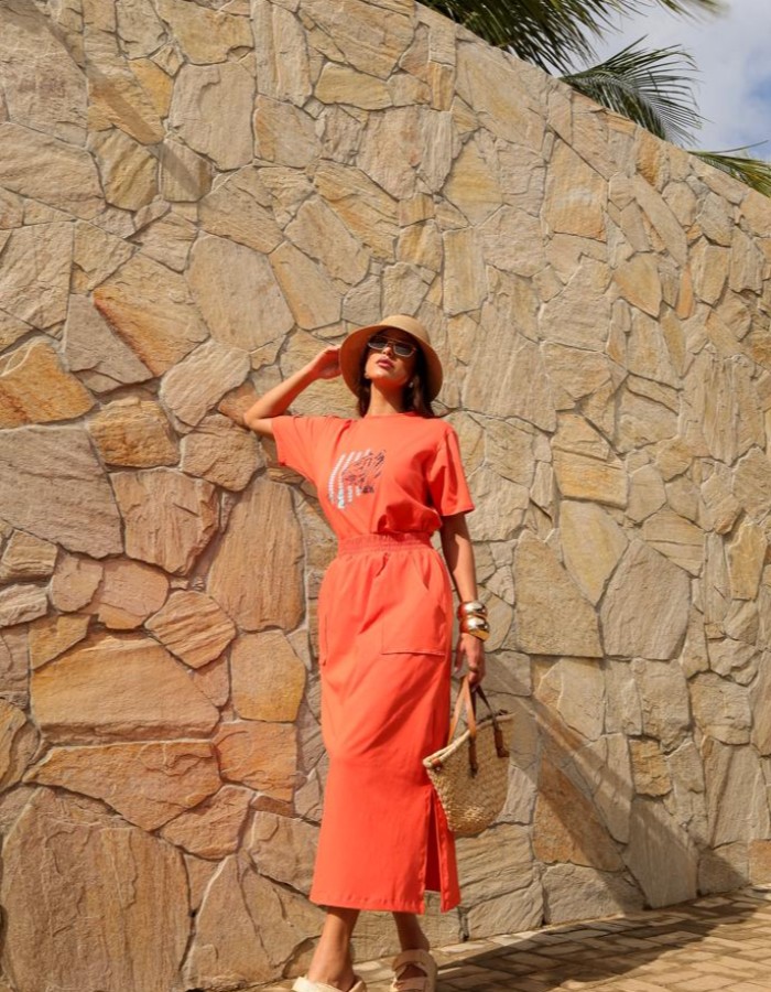 CONJUNTO DE SAIA MIDI COM BOLSOS BLUSA FASHION TIGER