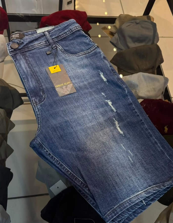 Short Armani 