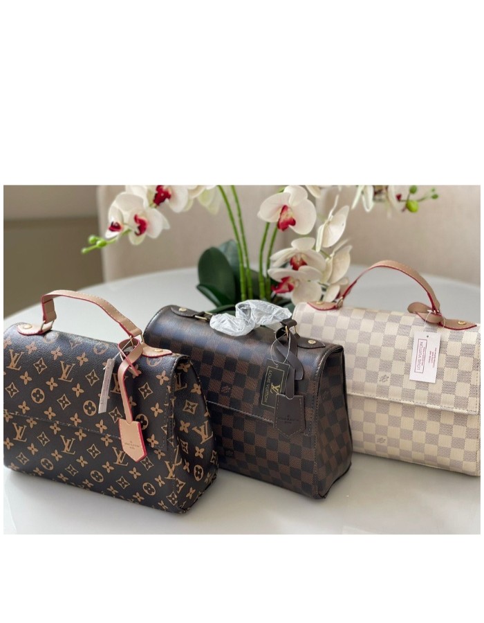 LOUIS VUITTON TAMPINHA 