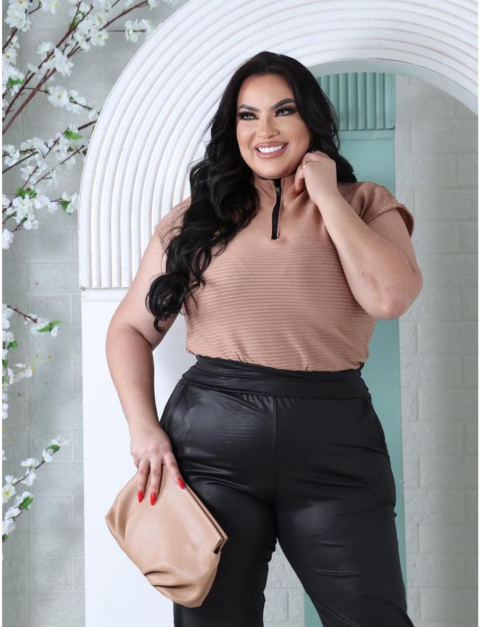 Blusa c/ zíper  