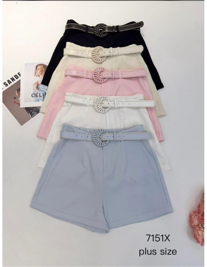 A Short Plus SIZE 
