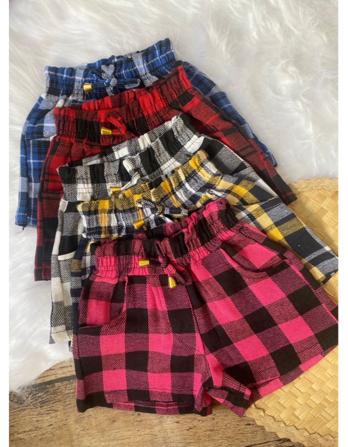 SHORT XADREZ EM MOLETOM