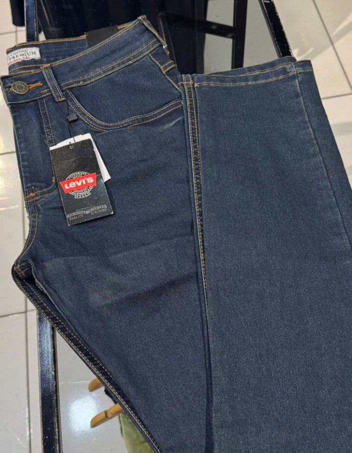 Calça Levis 