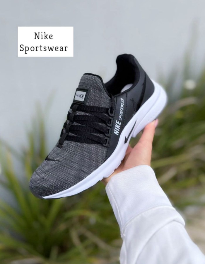 NIKE SPORTWEAR 02