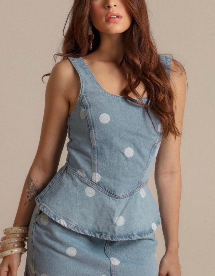 blusa peplum jeans poá