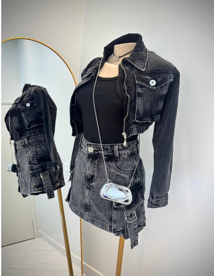 SHORT SAIA BLACK FIVELA