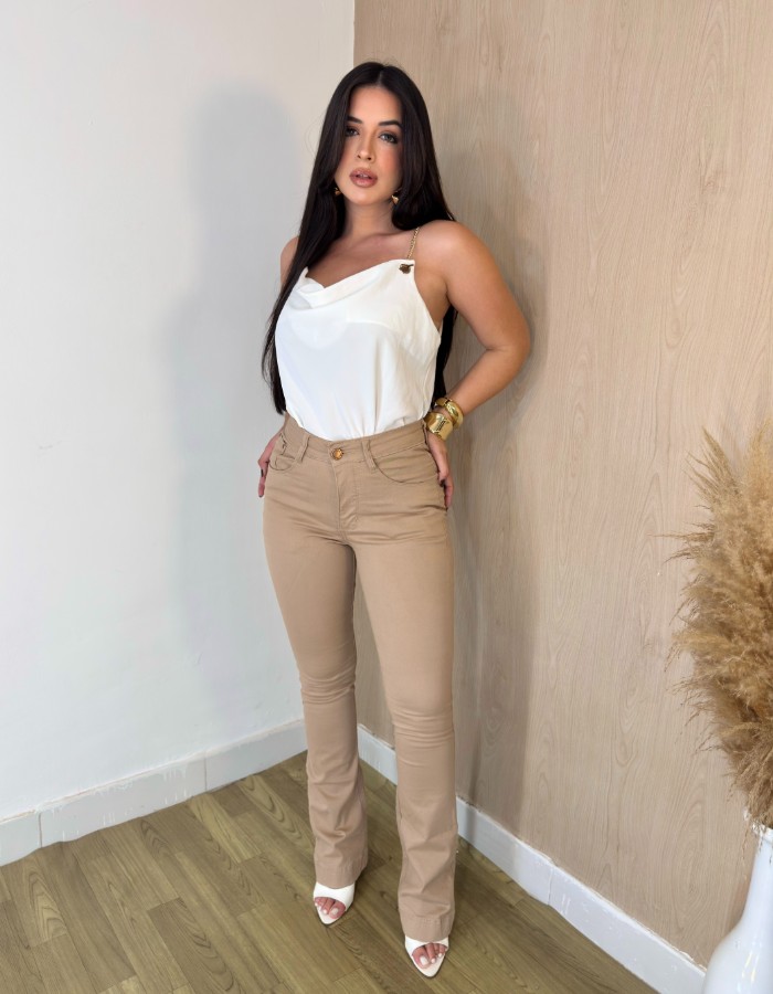 CALÇA FLARE BEGE ESCURA