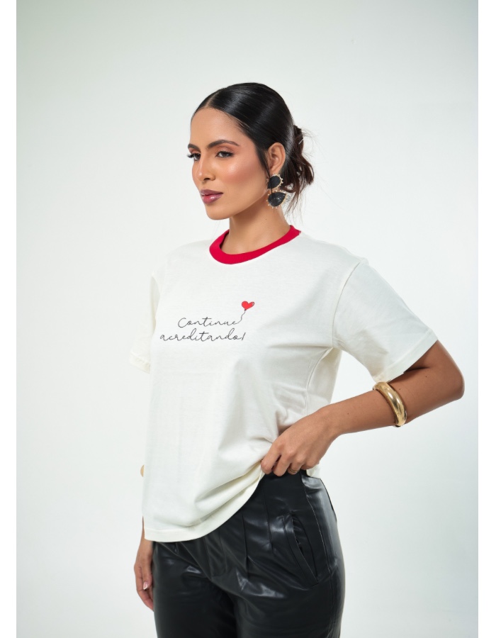 T-SHIRT OVER CONTINUE ACREDITANDO 
