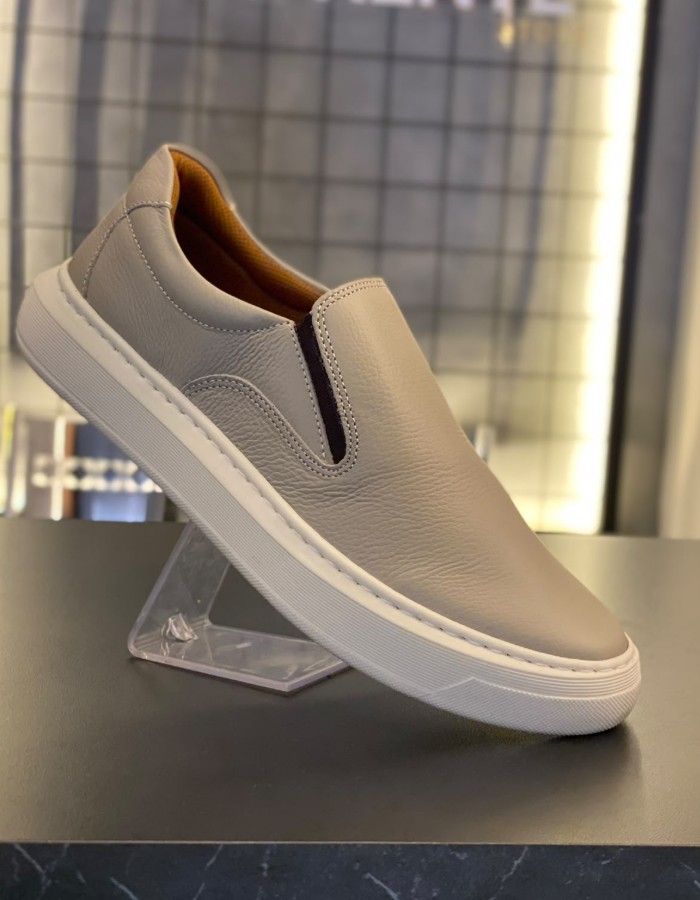 Produto iate-slip-on-bege-couro-legitimo 0