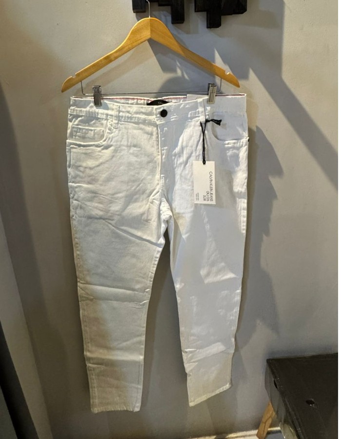 Calça Calvin Klein 