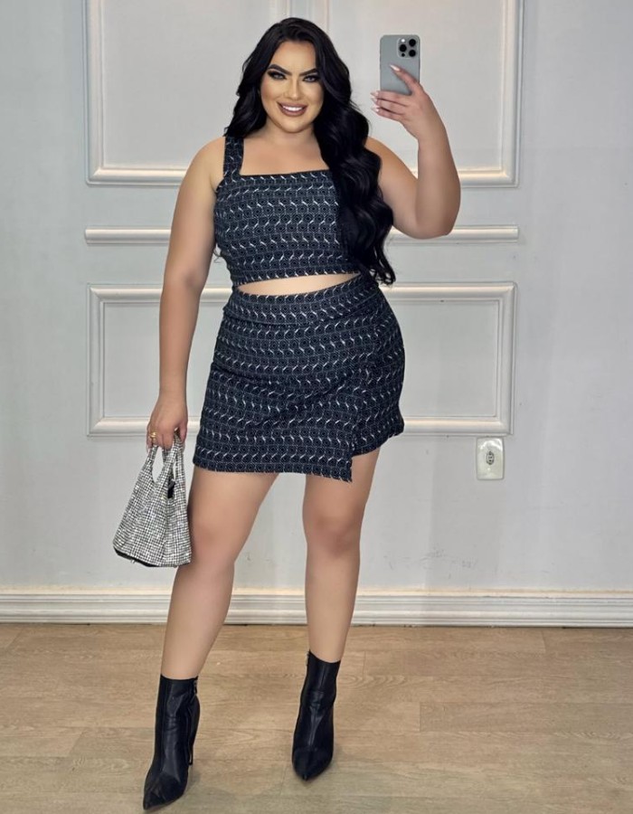 Conjunto cropped faixa + short saia 