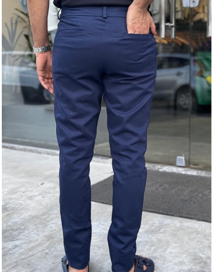 Produto calca-sarja-acetinado-azul-marinho 1