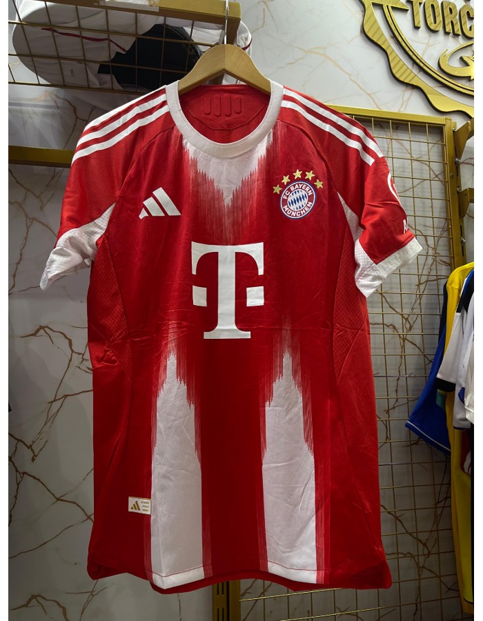 Camisa Bayern de Munique vermelha 25/26