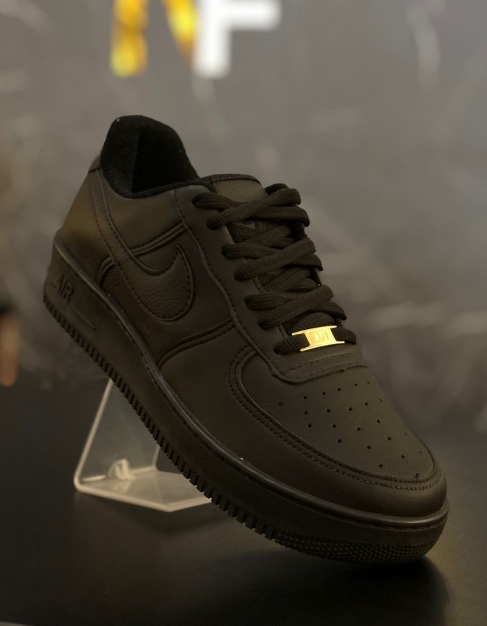 Air Force Preto-Premium