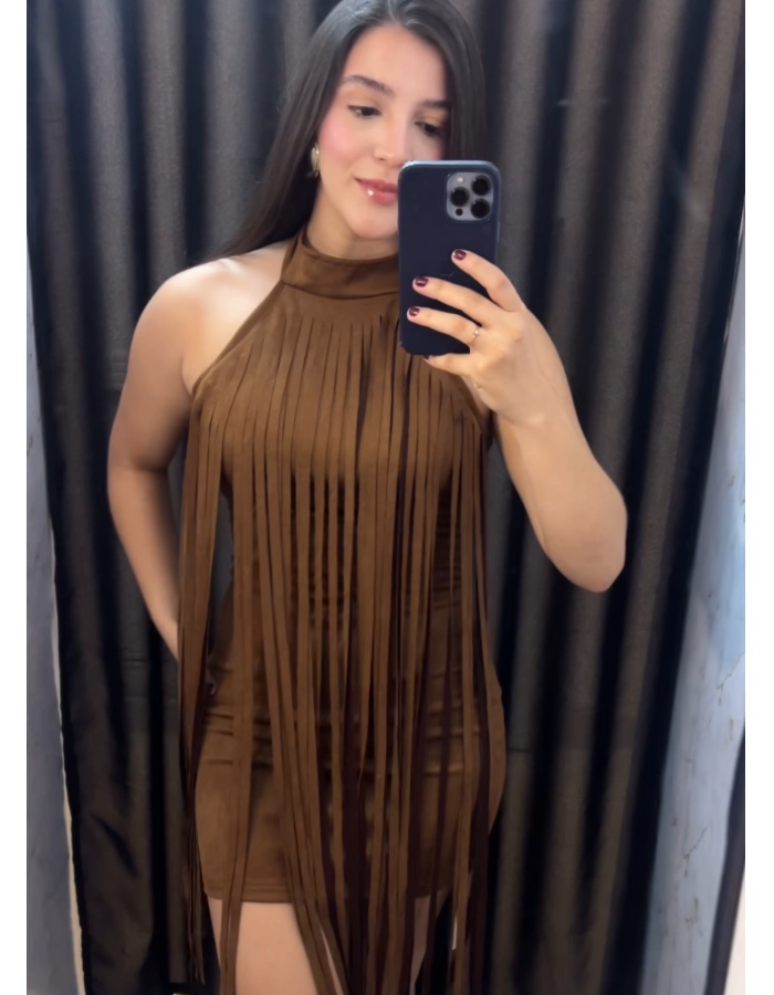 VESTIDO EM SUEDE COM FRANJAS