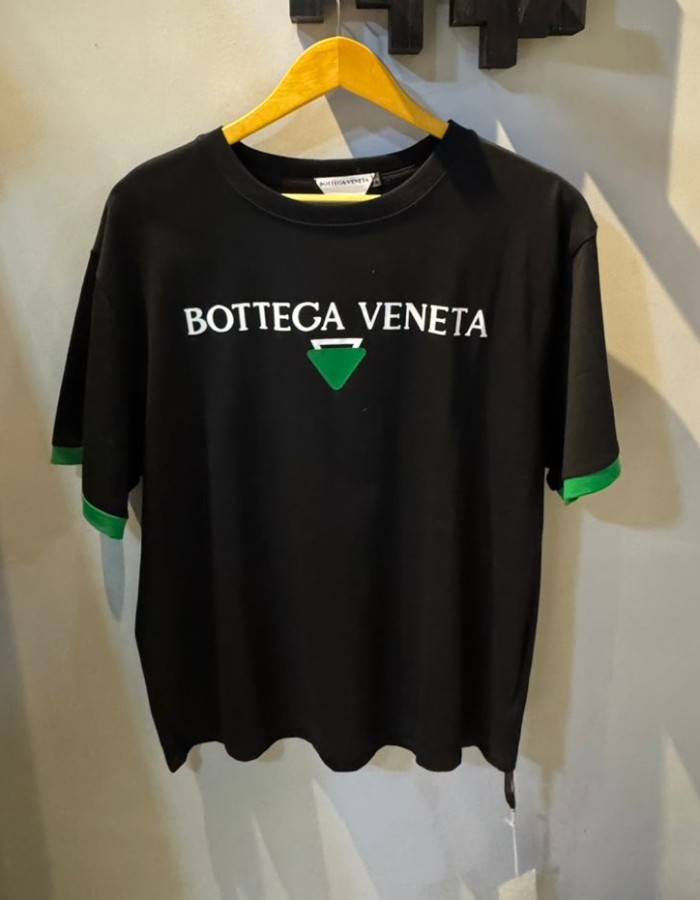 Oversized Bottega Veneta 