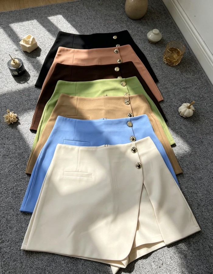 SHORT SAIA TECIDO ALFAIATARIA 