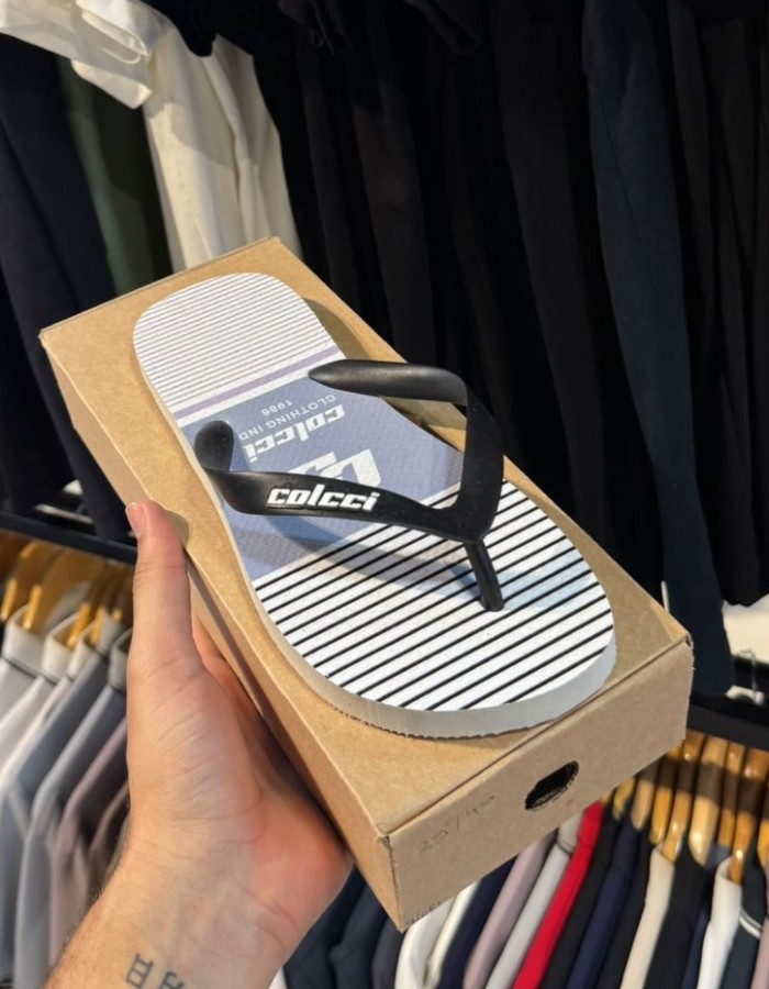 Chinelo Colcci 