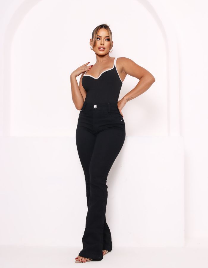 CALÇA FLARE  PRETA 
