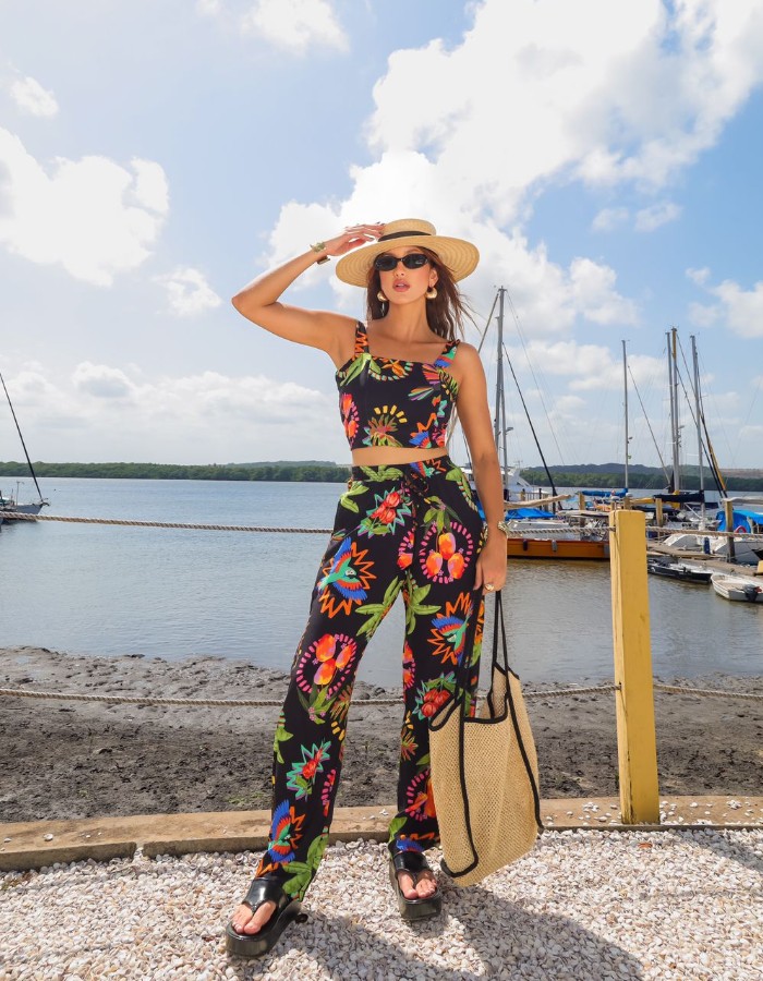 CALÇA + CROPPED ESTAMPADO