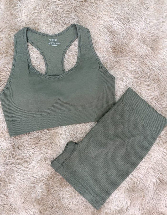 CONJUNTO SHORT EMPINA BUMBUM TOP NADADOR PLUS