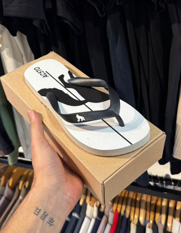 Chinelo Acostamento 