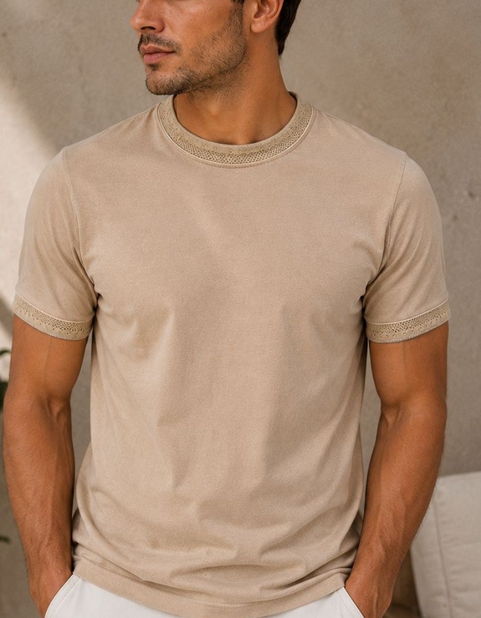 D. CAMISA MEIA MALHA COM ACESSÓRIO