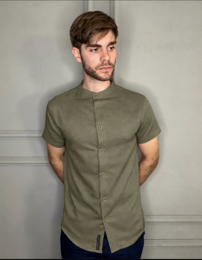 CAMISA MANGA CURTA TRAMA DE LINHO GOLA PADRE