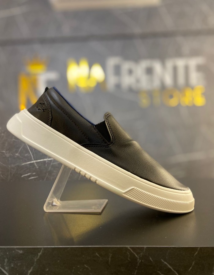 Produto iate-preto-lacoste-sapatilha 0