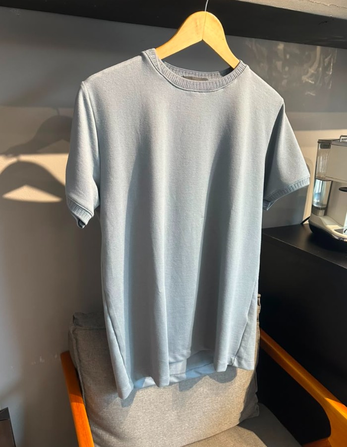 Produto t-shirt-gola-cruzada-azul 0
