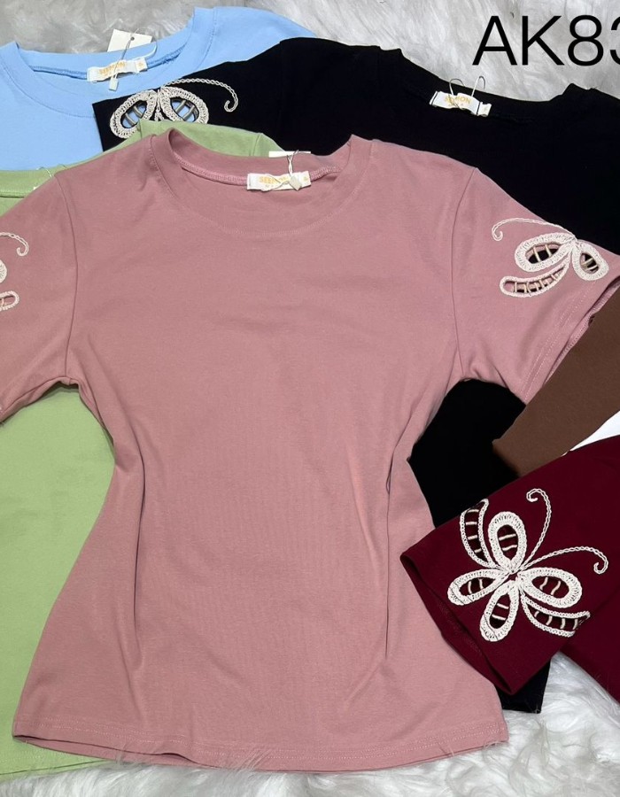 BLUSA T-SHIRT ALGODÃO COM ELASTANO COM BORDADO VAZADO 