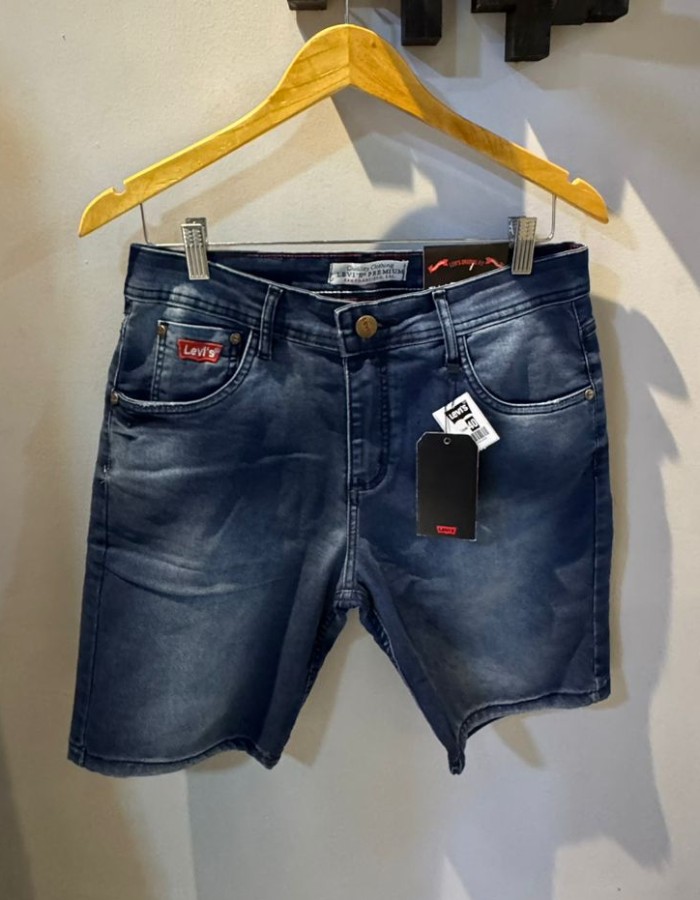 Short Levis 