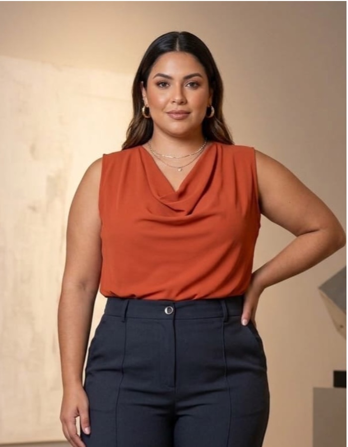 Blusa decote degagê