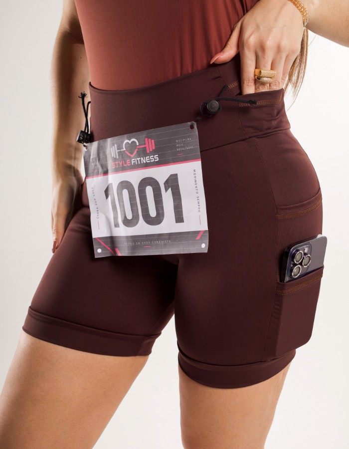 SHORT RUNNING 3 BOLSOS LATERAIS COM PORTA-NÚMERO EM POLIAMIDA