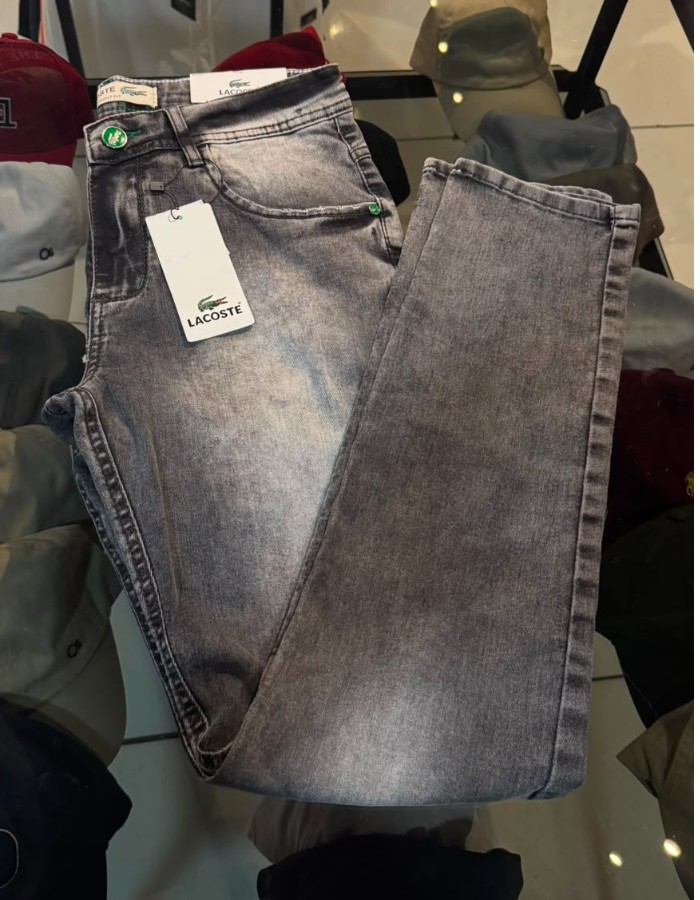 Calça Lacoste 