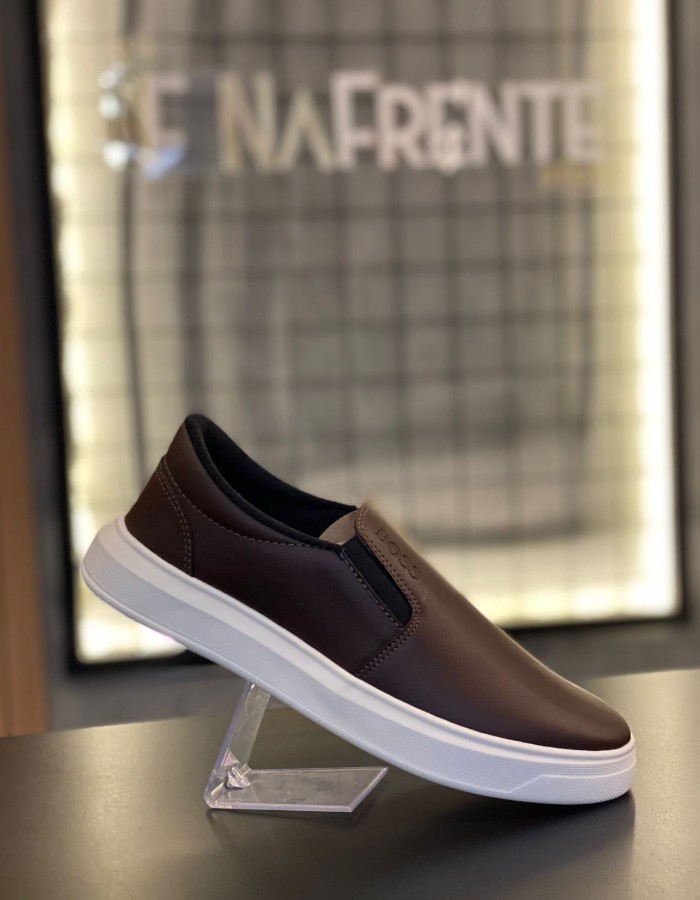 Produto iate-marrom-lacoste-boss 1