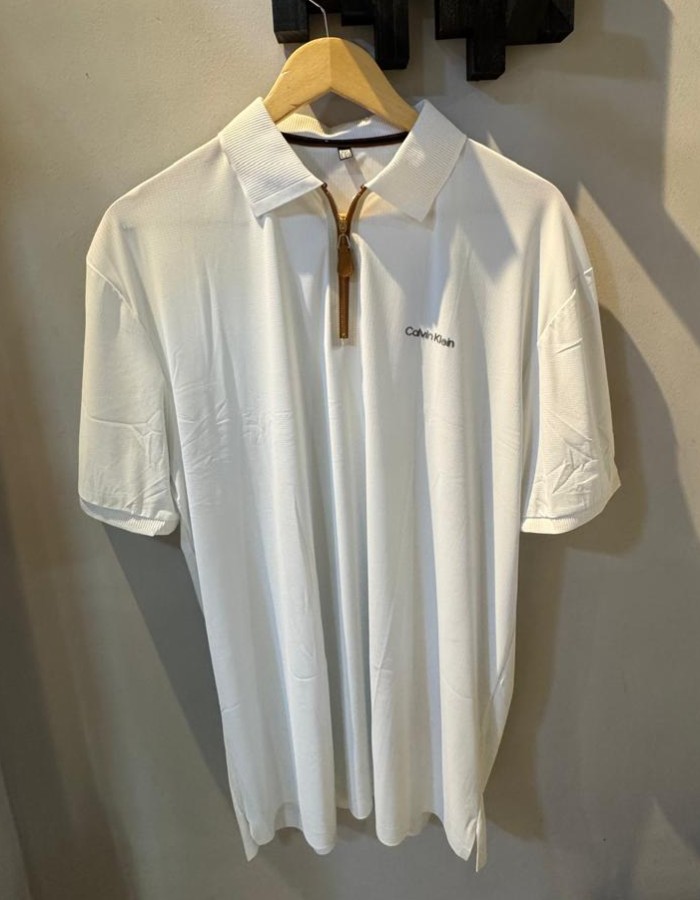 Polo Chinesa Calvin Klein 