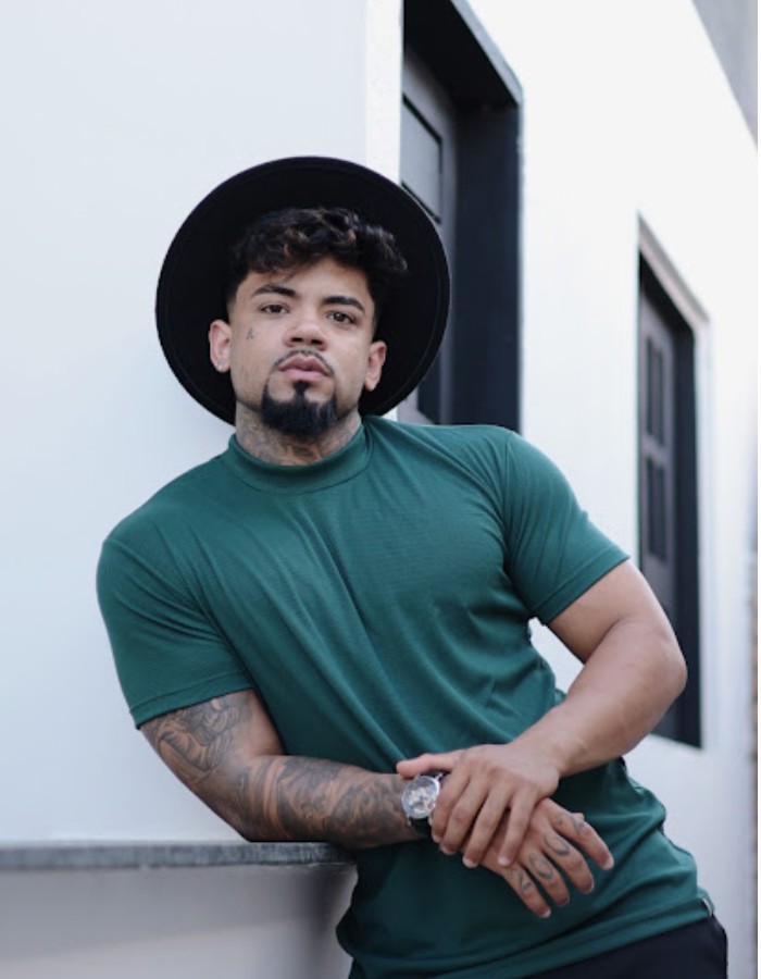 Camisa Gola Média 