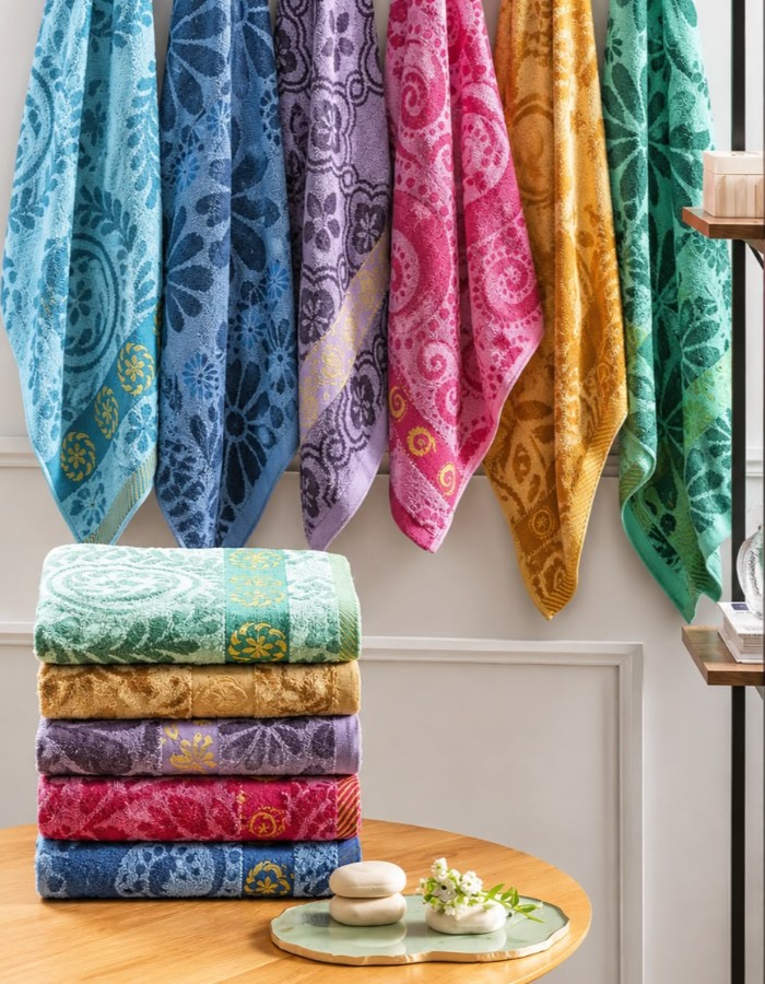 TOALHA ESTAMPADA JACQUARD