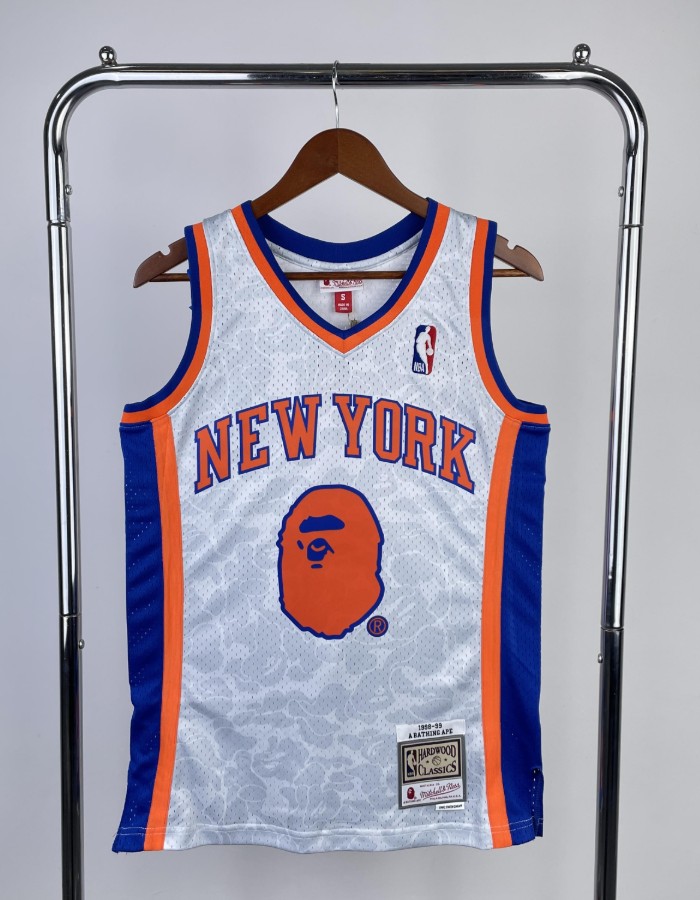 NEW YORK KNICKS 91/92 -33 MITCHELL