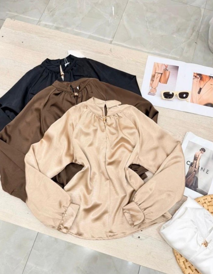 BLUSA DE CETIM