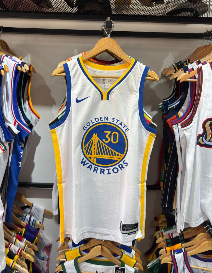 GOLDEN STATE WARRIORS - CURRY 30